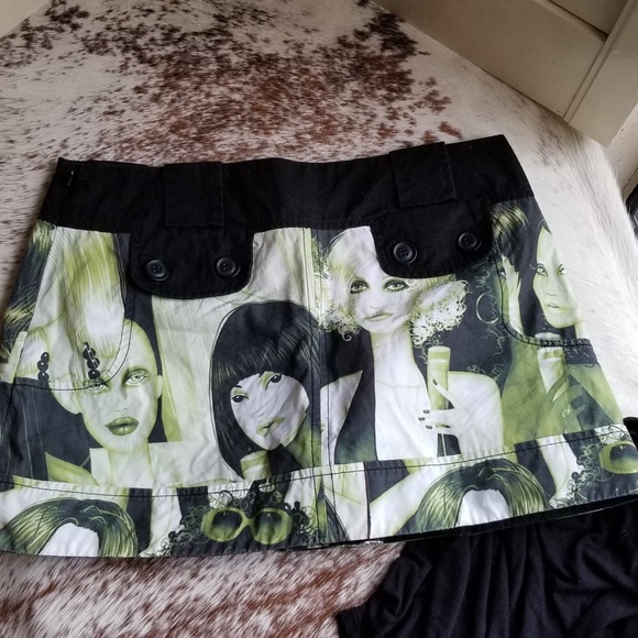 ☆SOLD☆Custo Barcelona 80s Revival Mini Skirt 4 - Picture 5 of 8